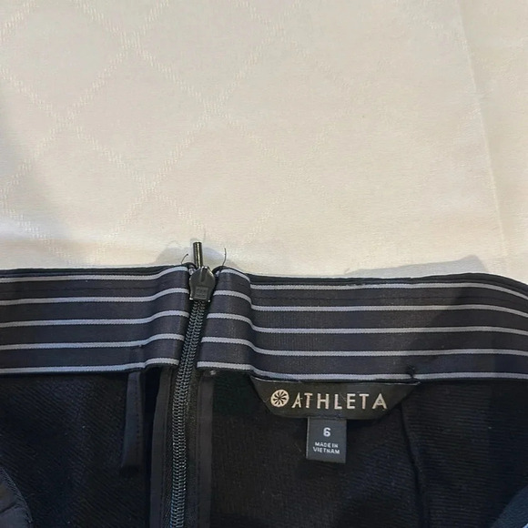 Athleta‎ Wander Slim Black Pants size 6 353450-02 excellent used condition EUC - Picture 2 of 6